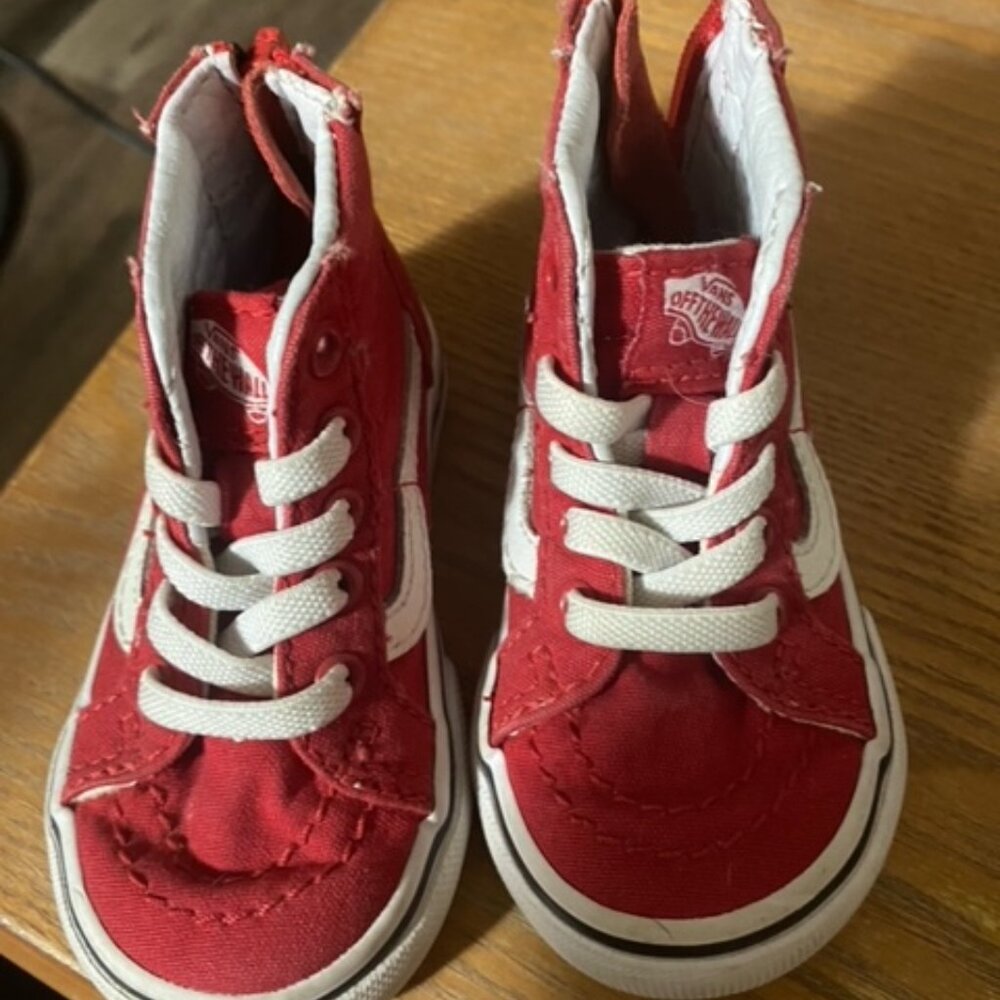 US: Toddler's size 4 Vans High top Shoes - Vans off the Wall